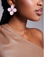 maflore large flower stud earrings in pink