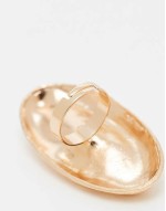 oval ring with pearl detail in gold