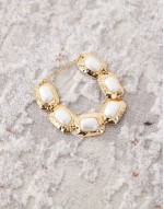 chateau vintage style bracelet in gold