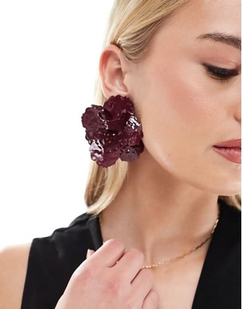stud earrings with floral detail in burgundy