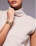 18ct gold plated circle bracelet